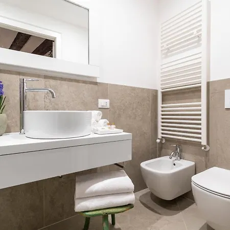Residenza San Silvestro 3* Венеция