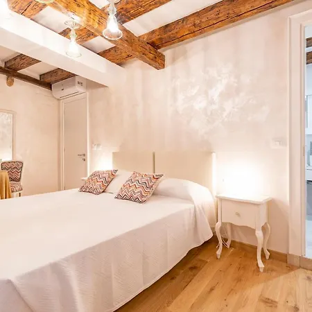 Residenza San Silvestro Konukevi Venedik